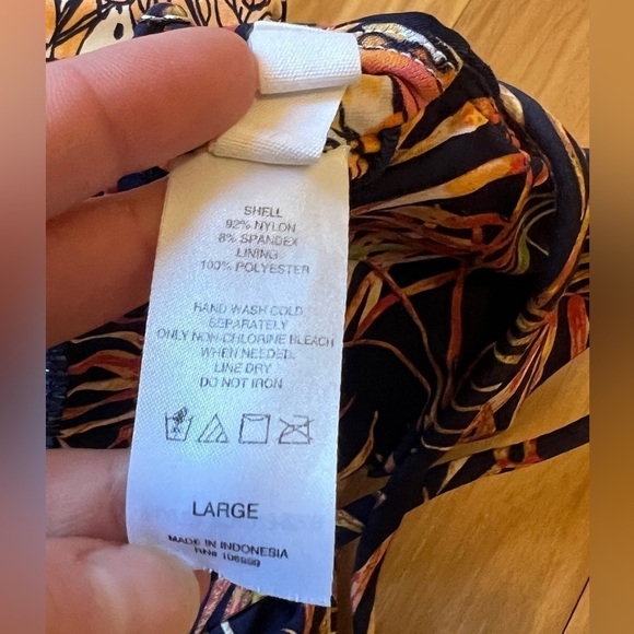 Social Angel Cut Out One Piece Cross Strap Back Floral/Stripes Navy Size Large - Picture 9 of 13